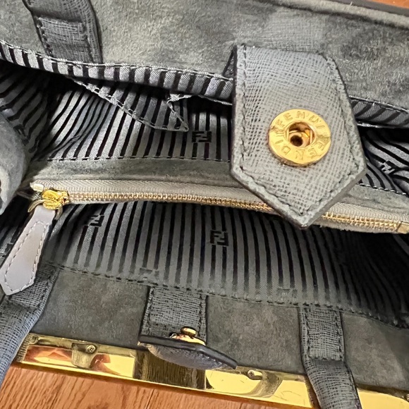 grey bag - Picture 6 of 7